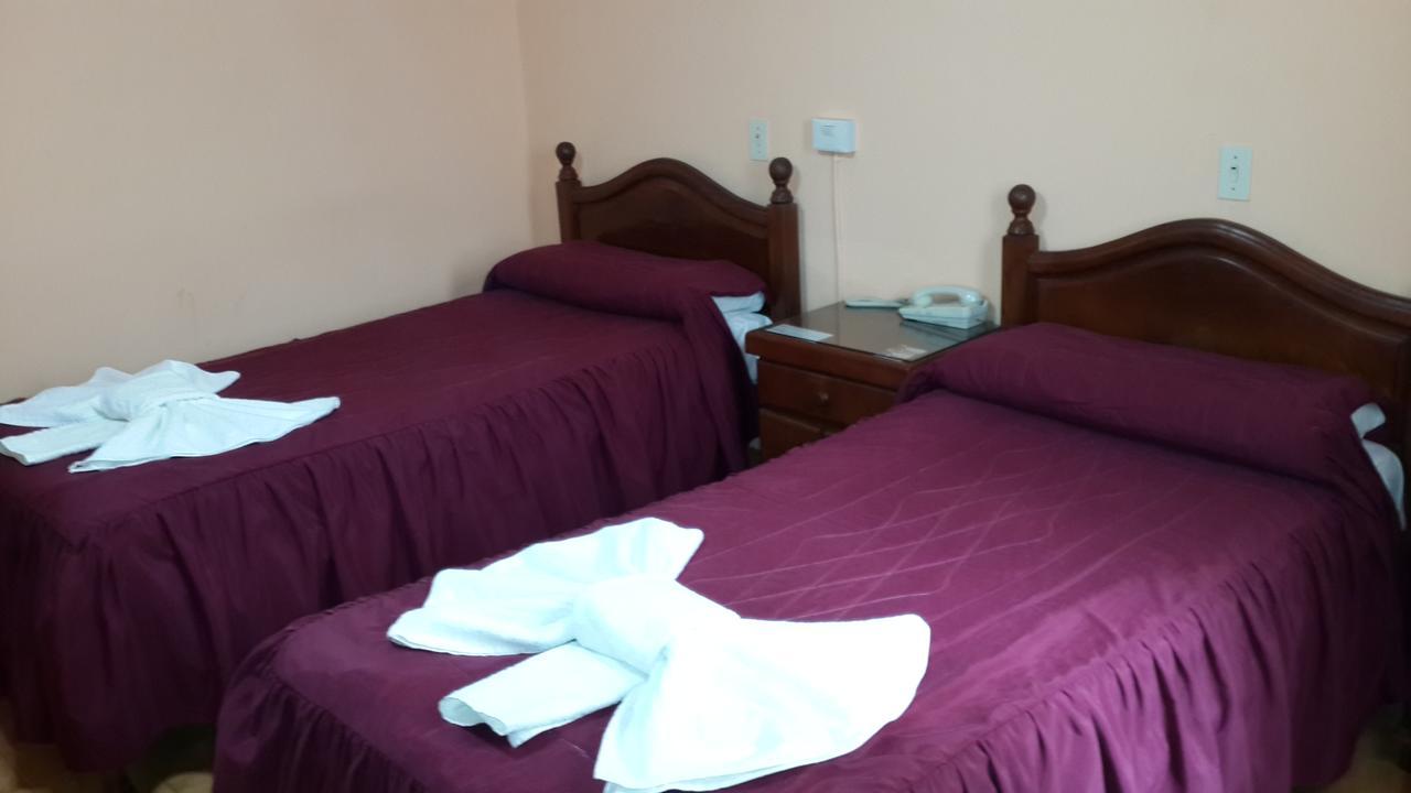 Gran Hotel Arauco Aimogasta Oda fotoğraf